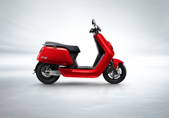 NIU NQi SPORT/ STANDART range / battery 60V 26Ah / RED 45 km/h NIU0020 1 NIU-NQi-SPORT-SR-RED right sidee